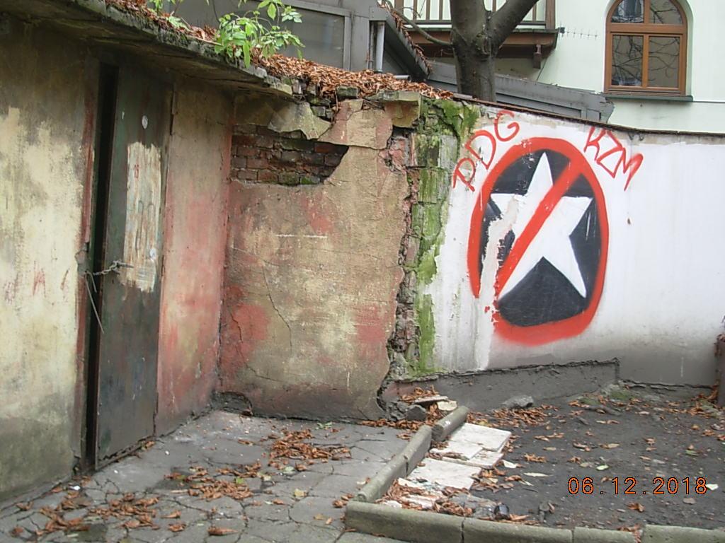 Zdjęcie przed zamalowaniem