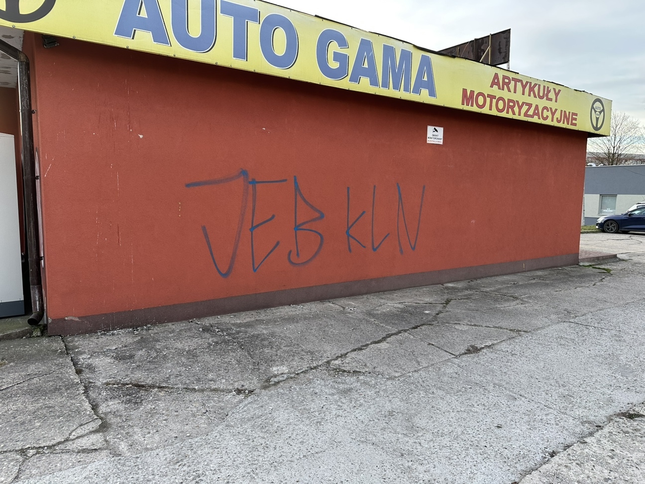 Zdjęcie przed zamalowaniem