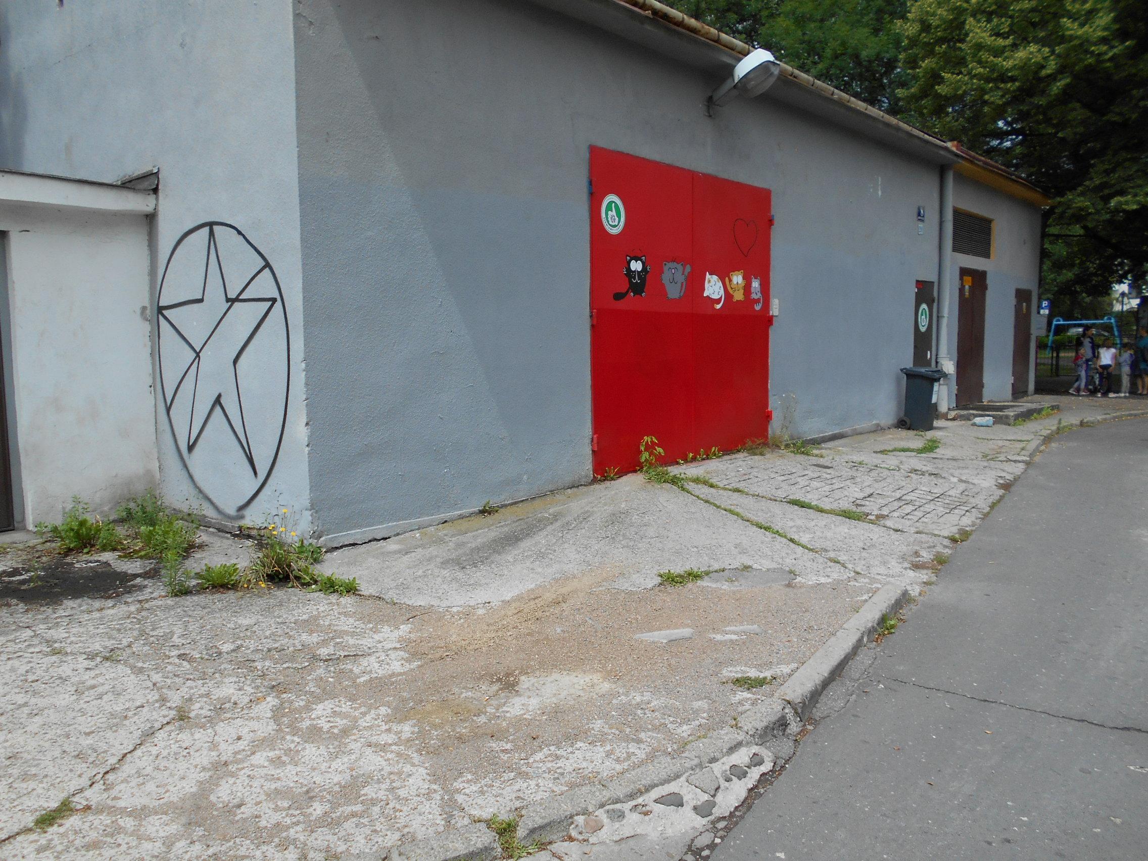 Zdjęcie przed zamalowaniem