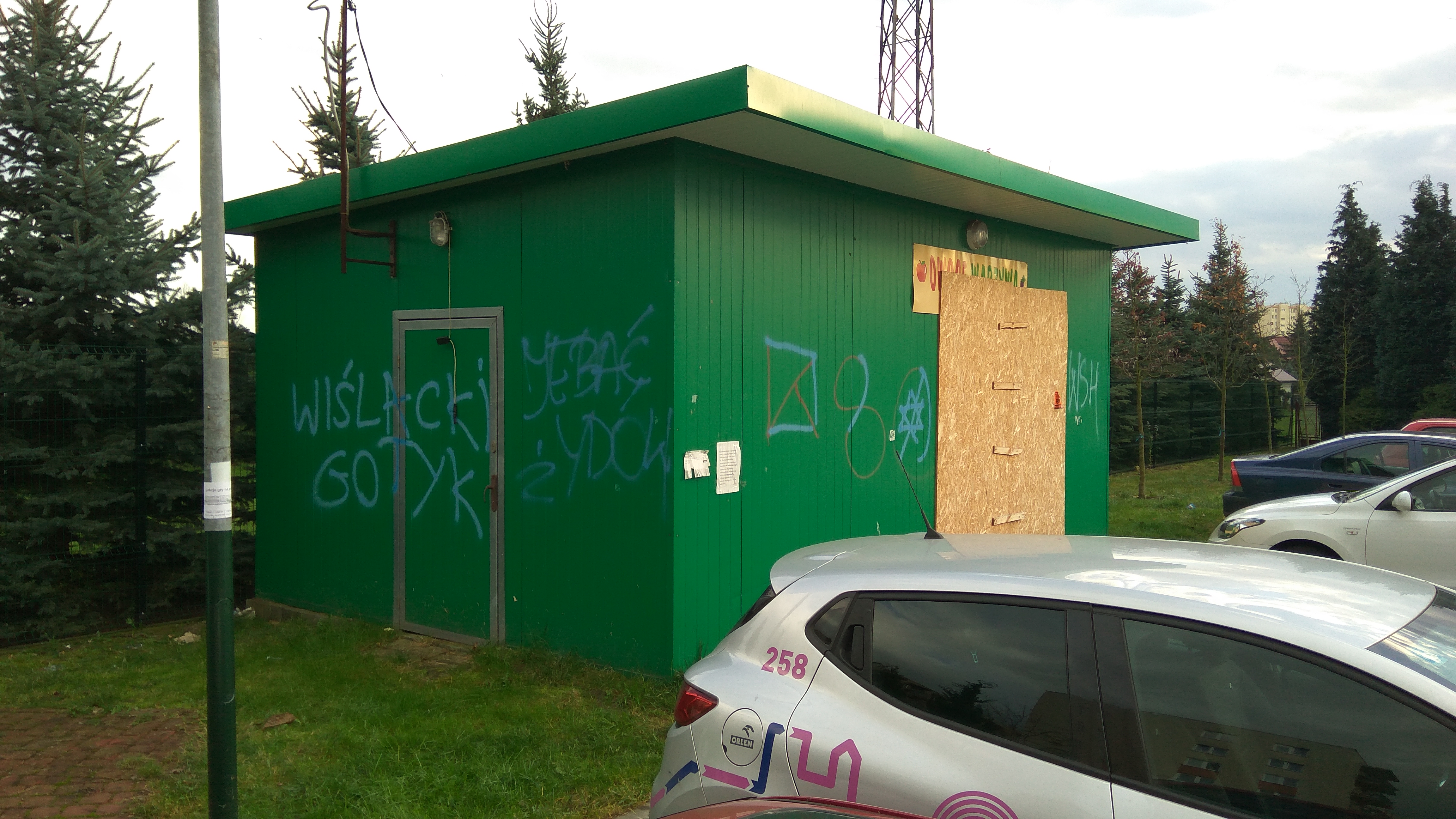 Zdjęcie przed zamalowaniem