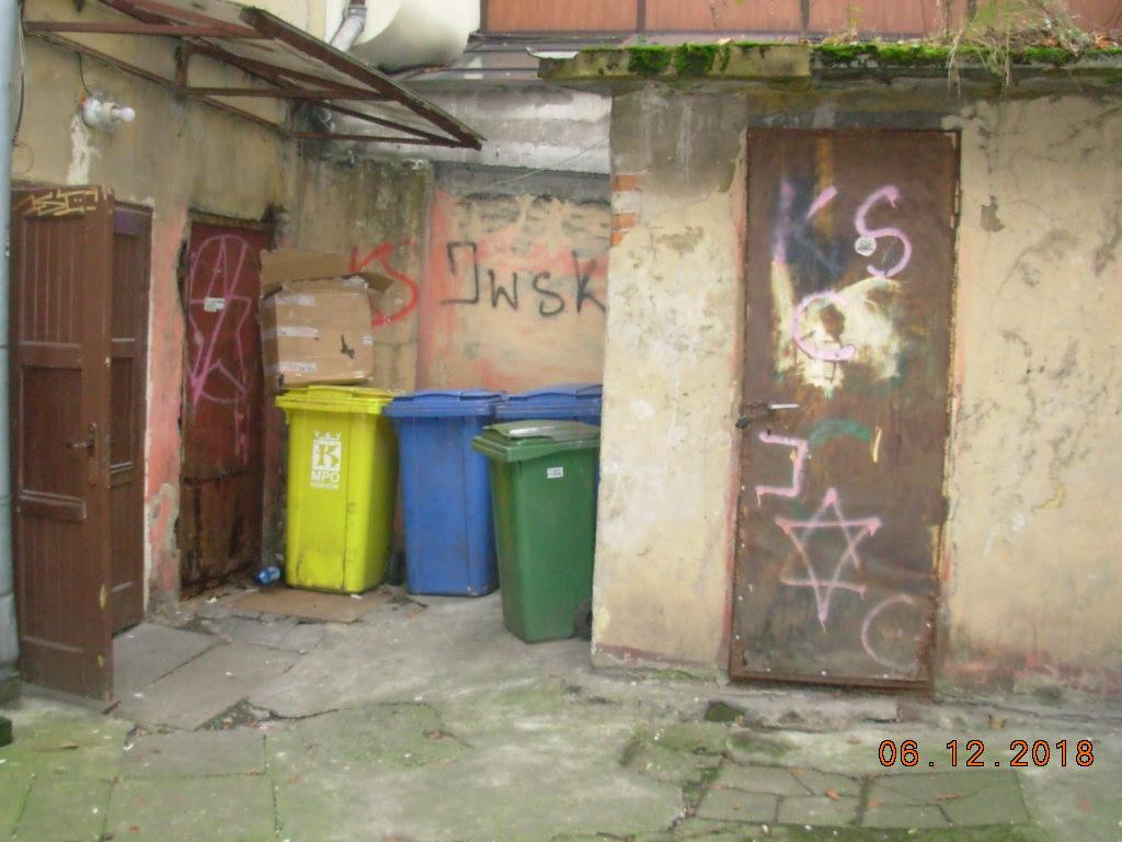 Zdjęcie przed zamalowaniem