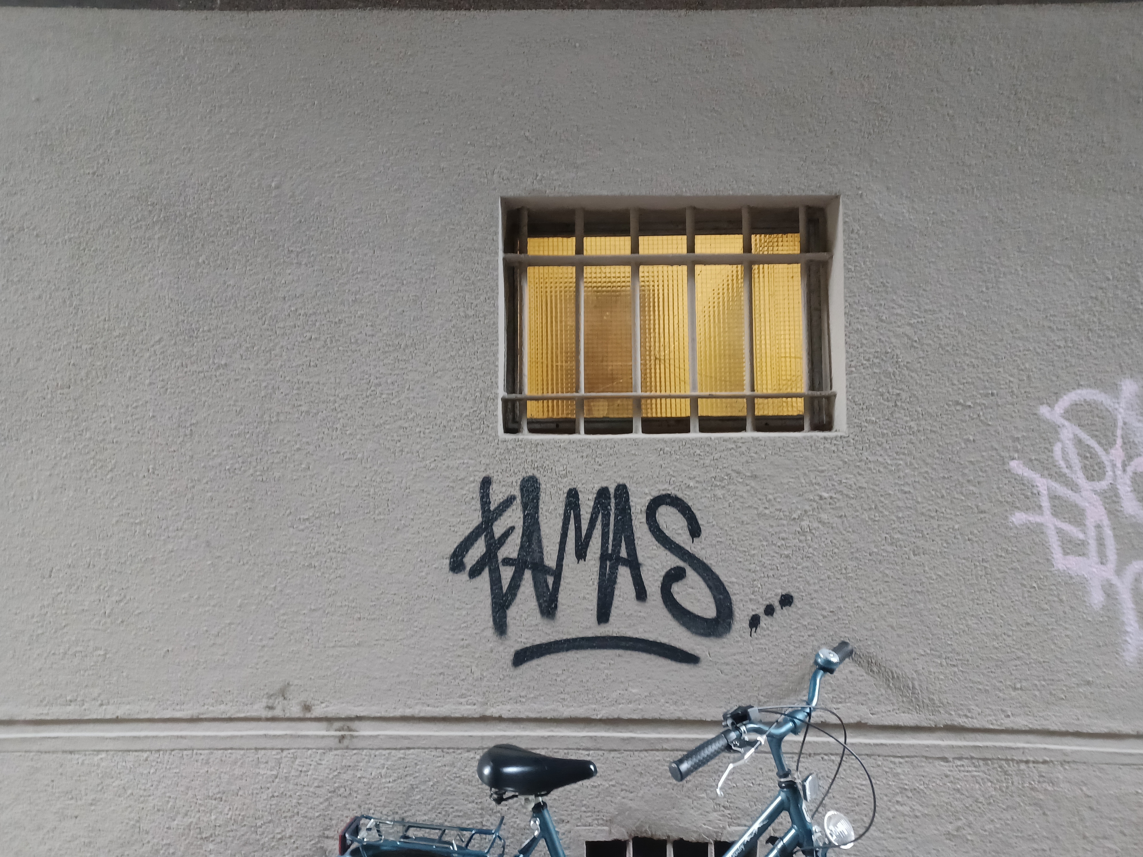 Zdjęcie przed zamalowaniem