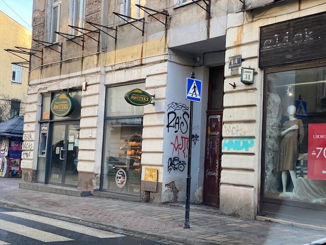 Zdjęcie przed zamalowaniem