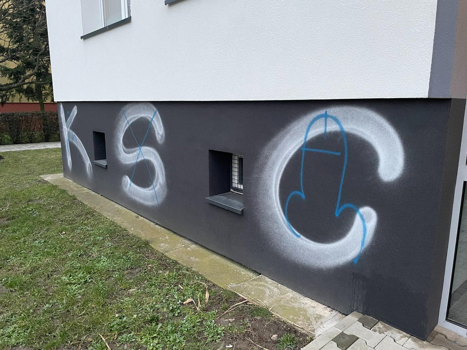 Zdjęcie przed zamalowaniem