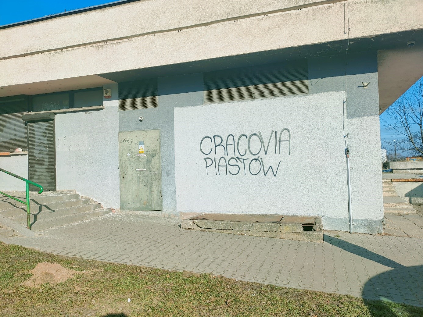 Zdjęcie przed zamalowaniem