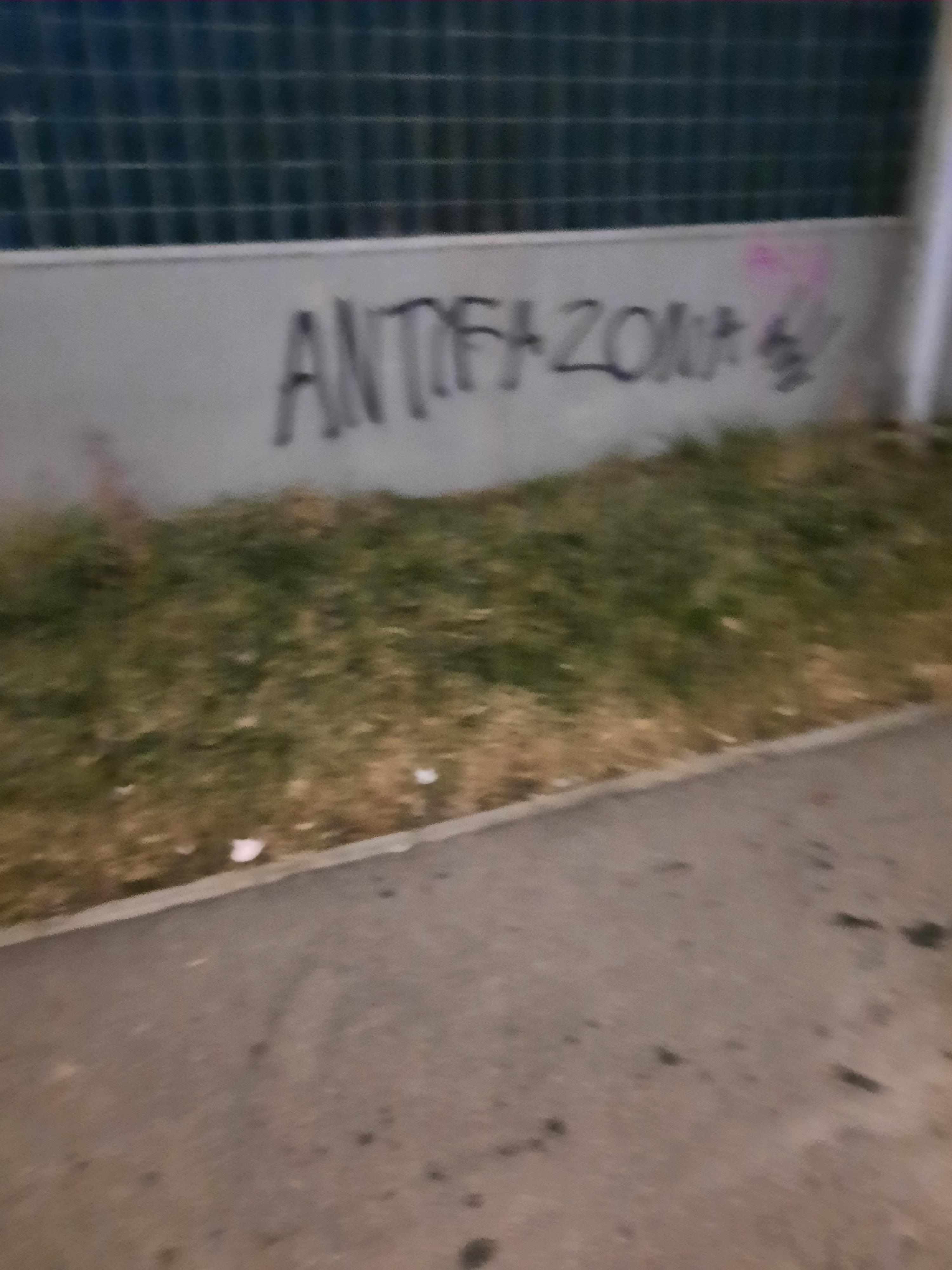 Zdjęcie przed zamalowaniem