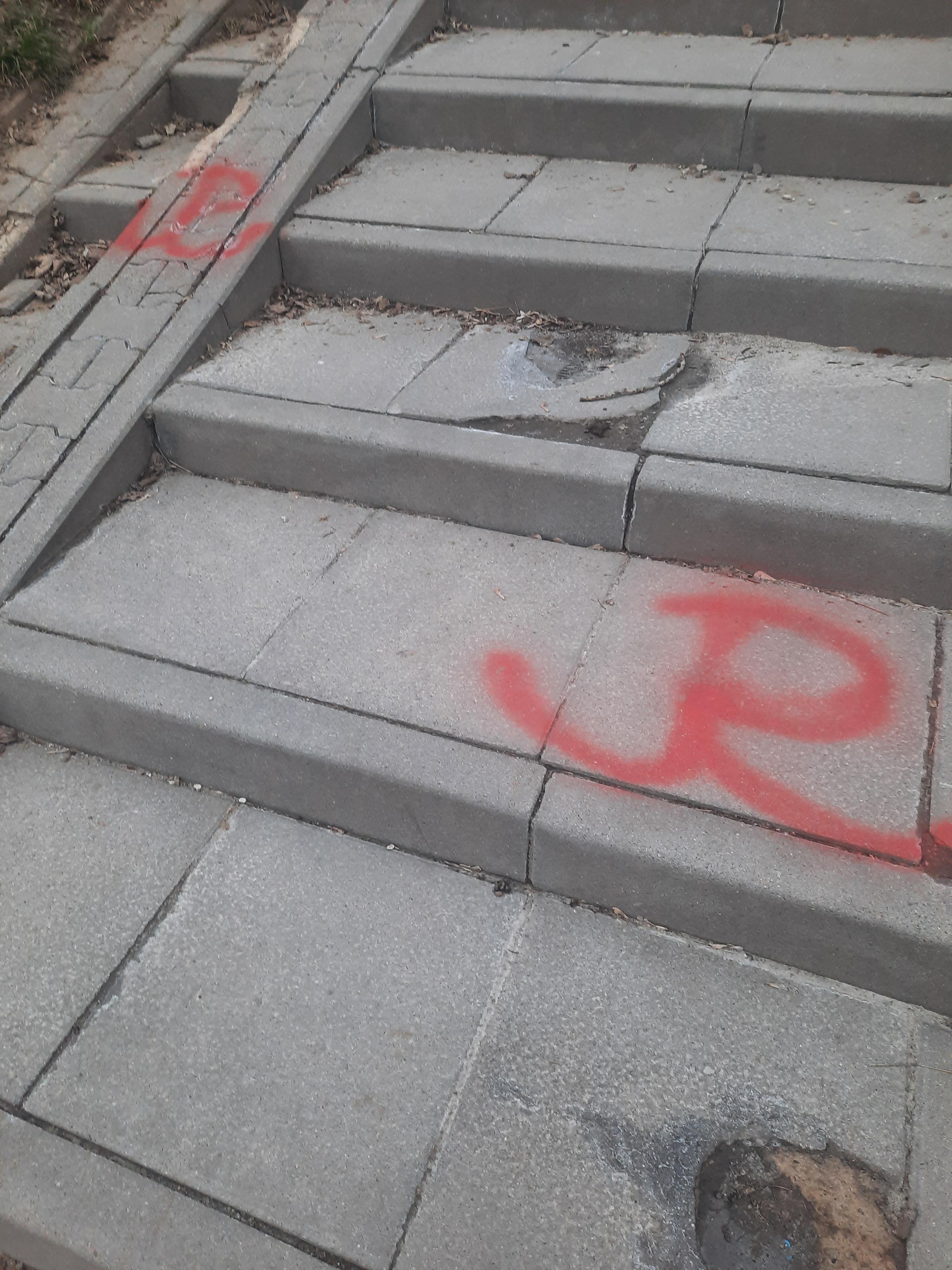 Zdjęcie przed zamalowaniem