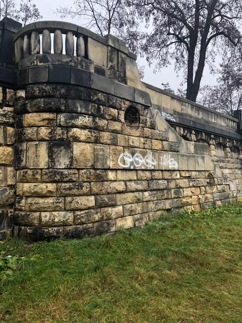 Zdjęcie przed zamalowaniem