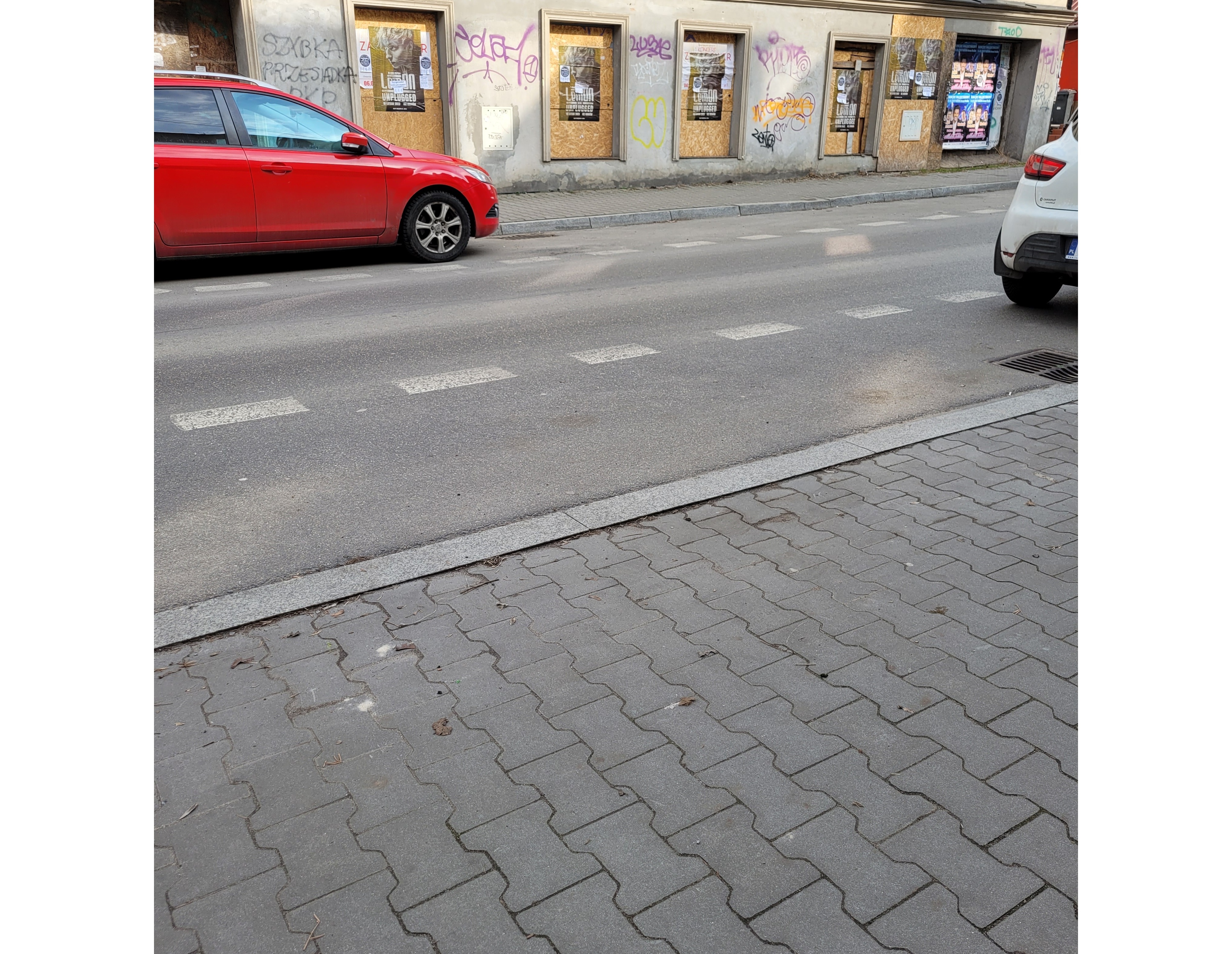 Zdjęcie przed zamalowaniem