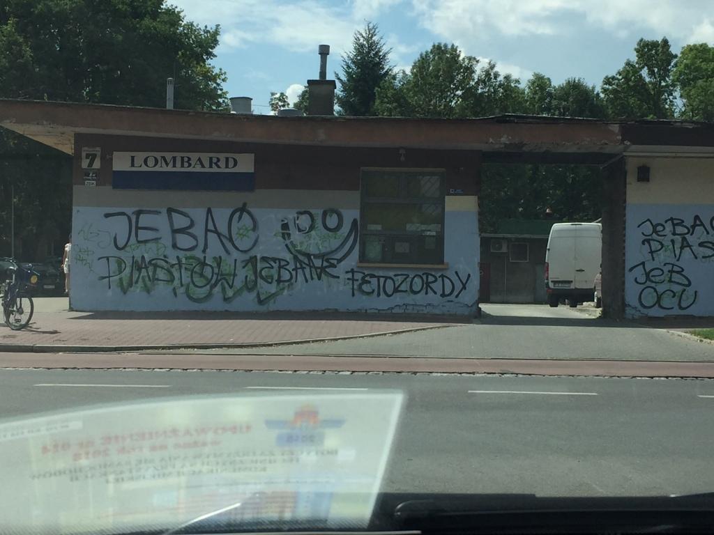 Zdjęcie przed zamalowaniem