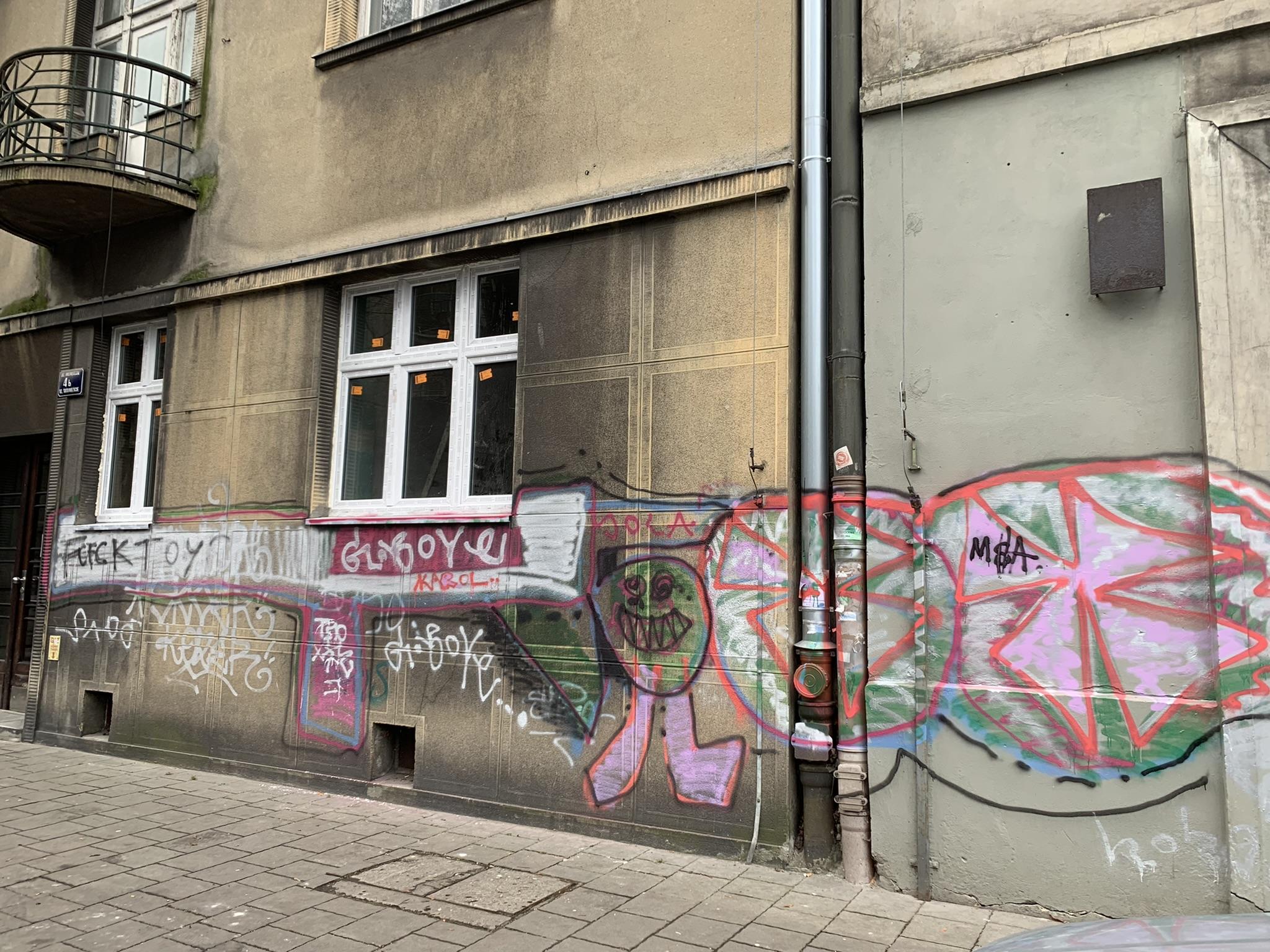 Zdjęcie przed zamalowaniem