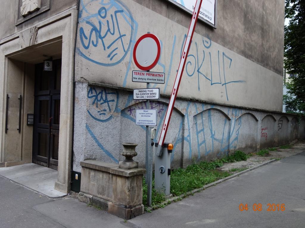 Zdjęcie przed zamalowaniem