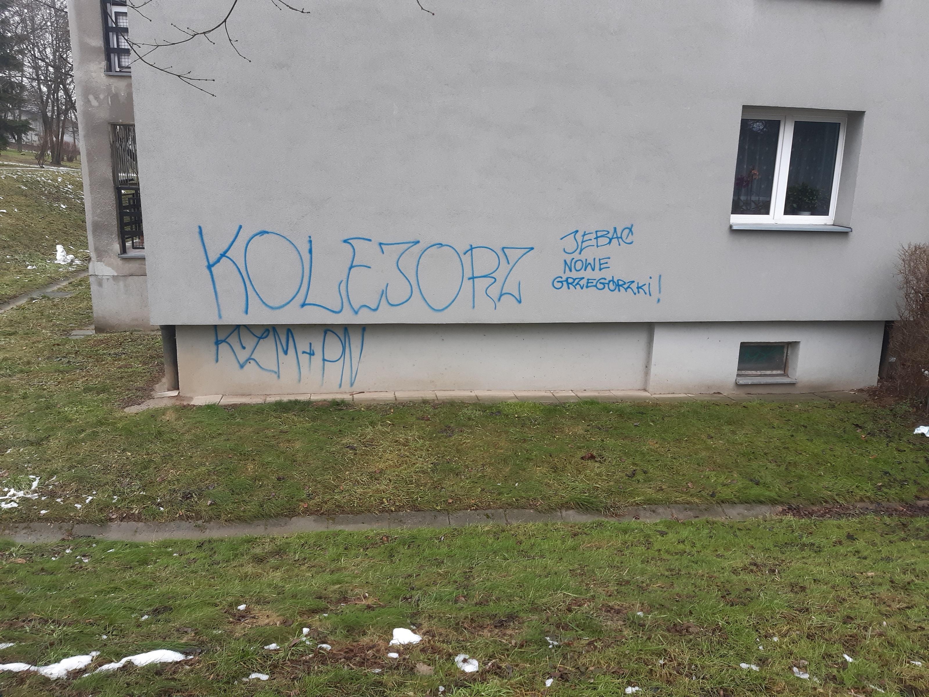 Zdjęcie przed zamalowaniem