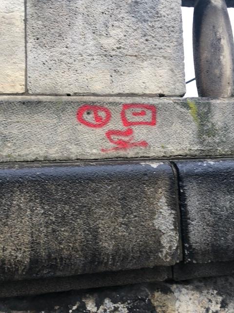 Zdjęcie przed zamalowaniem