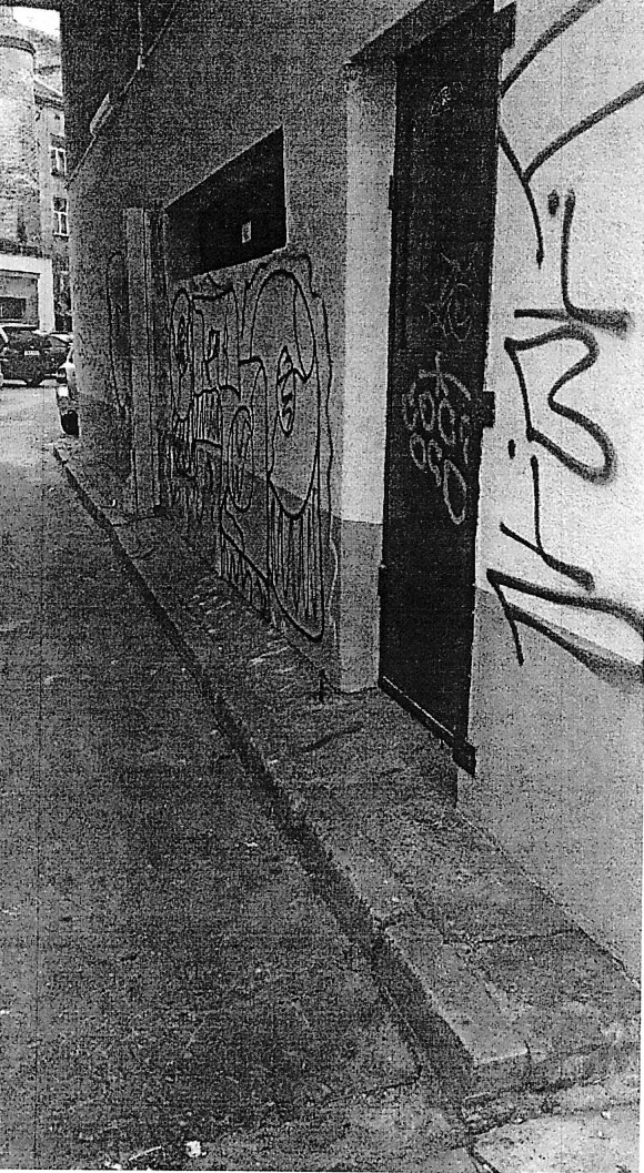 Zdjęcie przed zamalowaniem