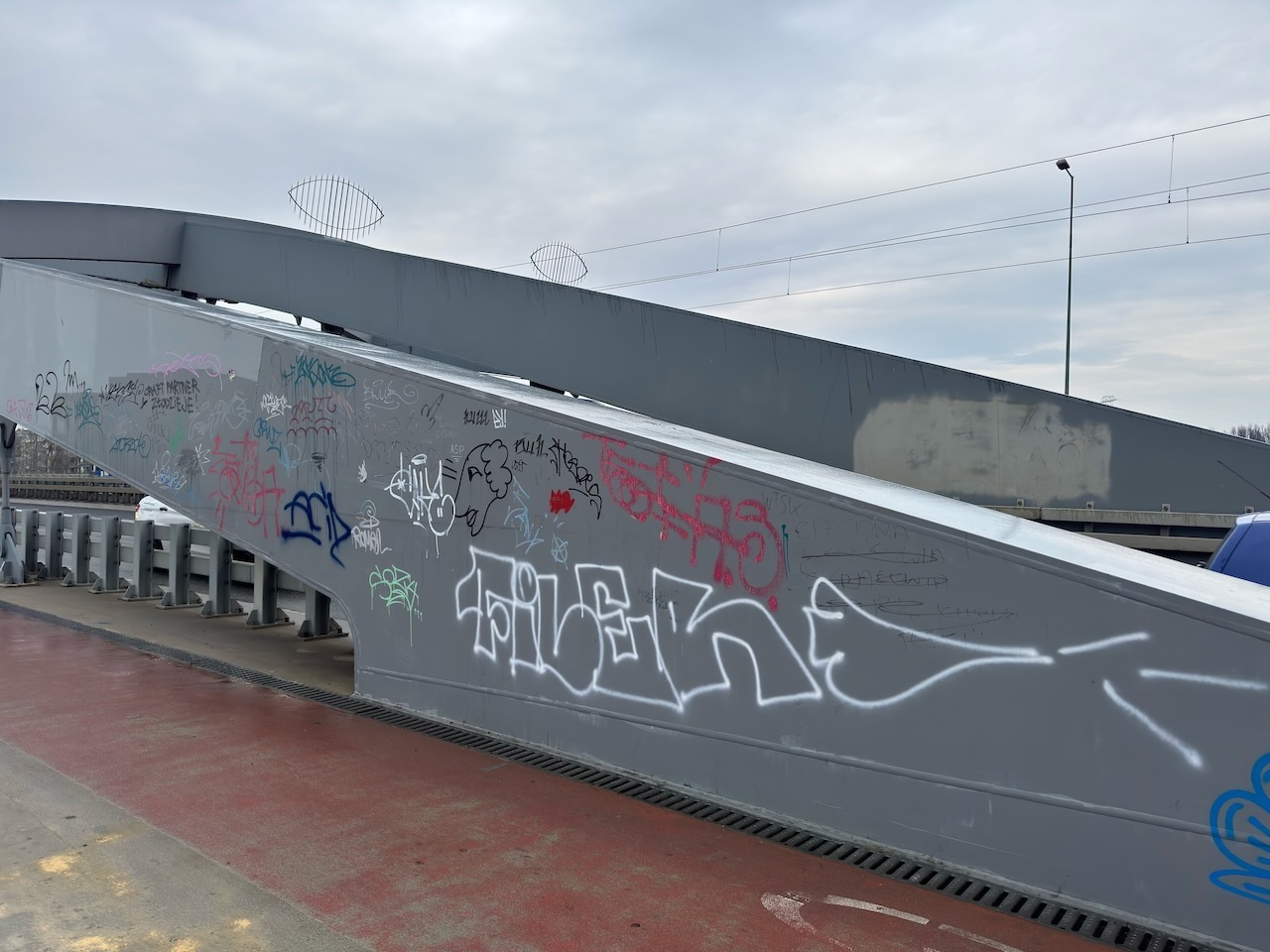 Zdjęcie przed zamalowaniem