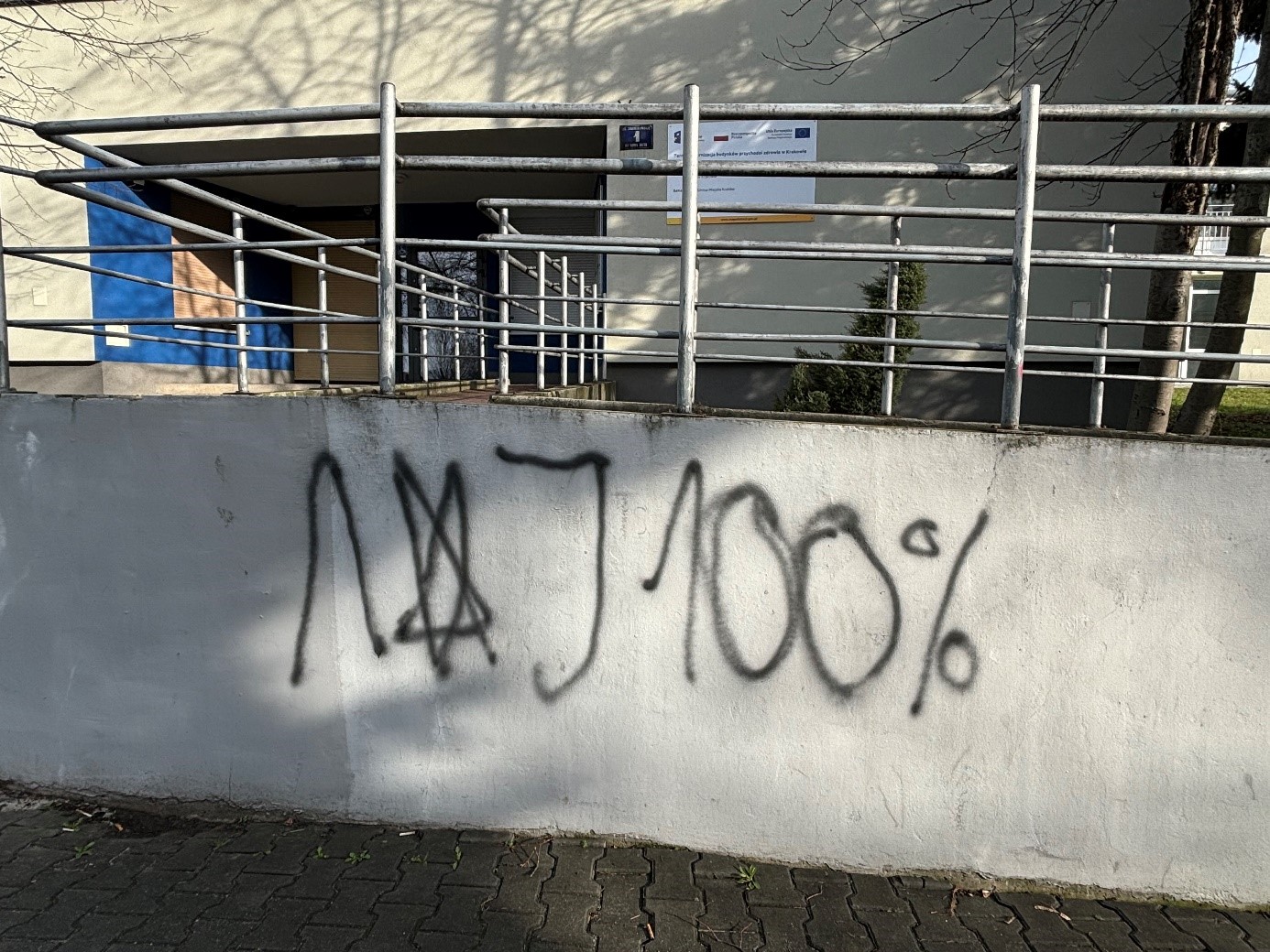 Zdjęcie przed zamalowaniem