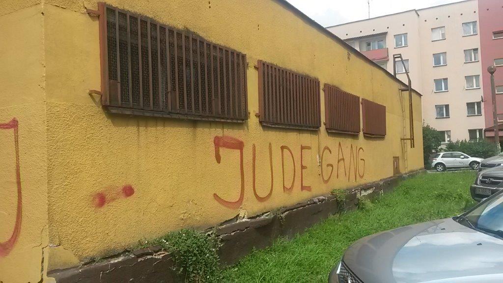 Zdjęcie przed zamalowaniem