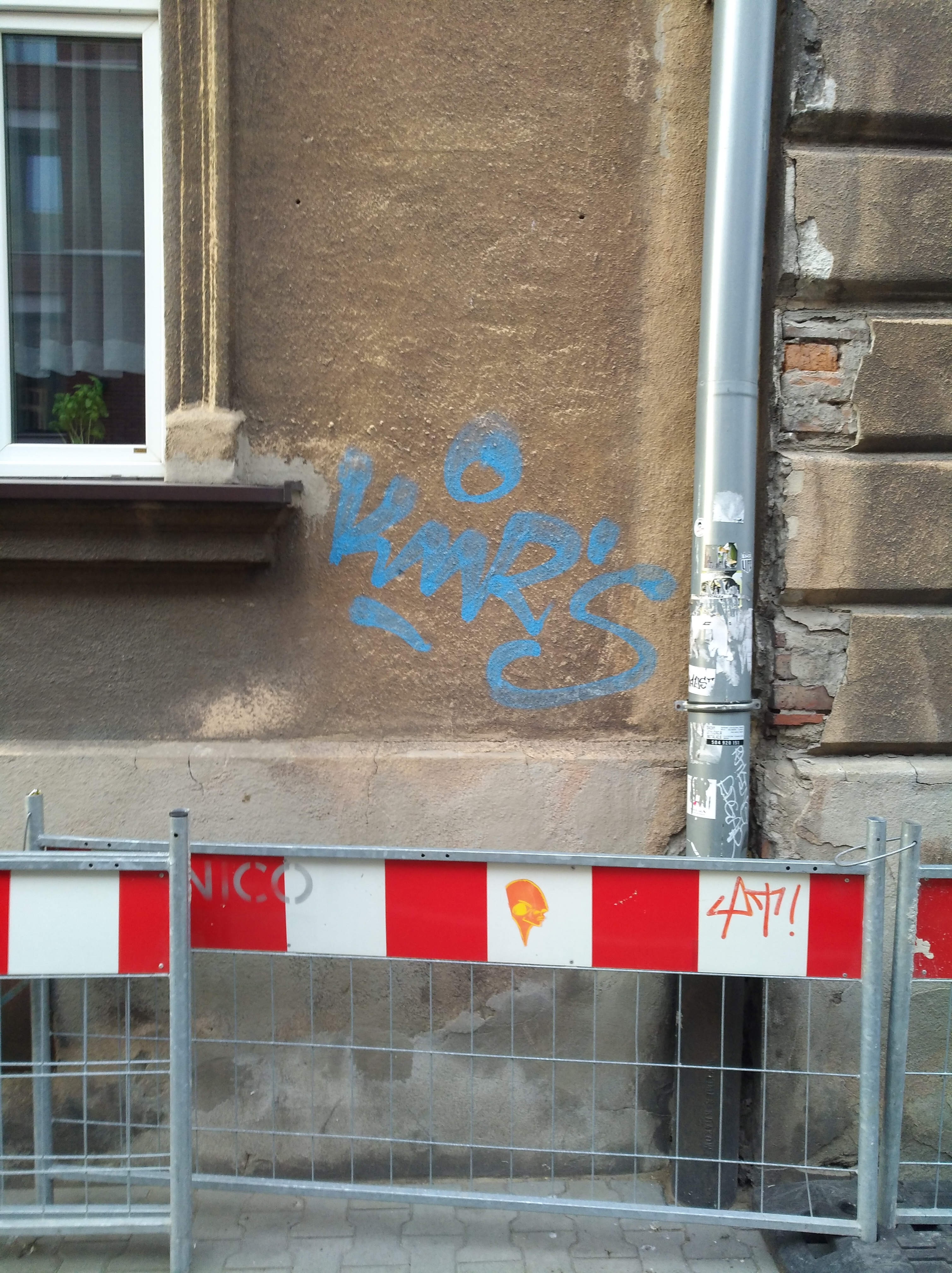 Zdjęcie przed zamalowaniem