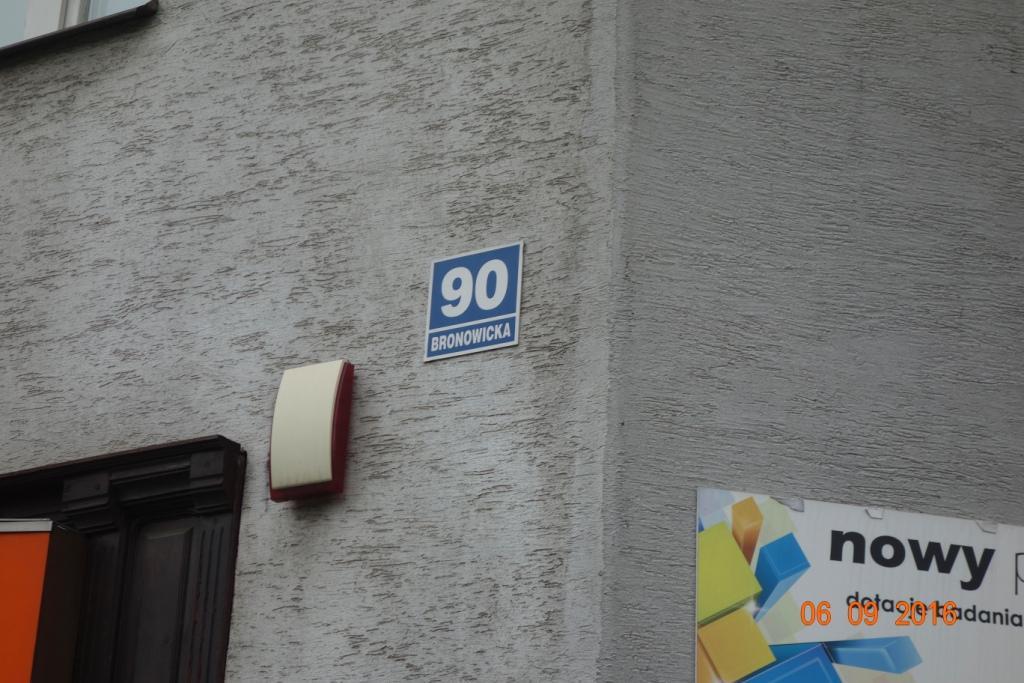 Zdjęcie przed zamalowaniem