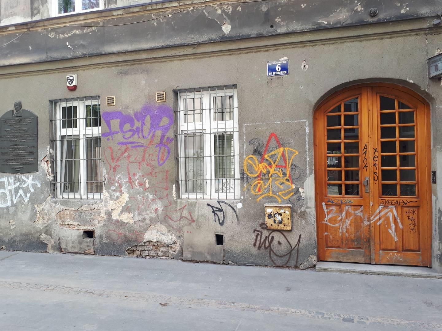 Zdjęcie przed zamalowaniem