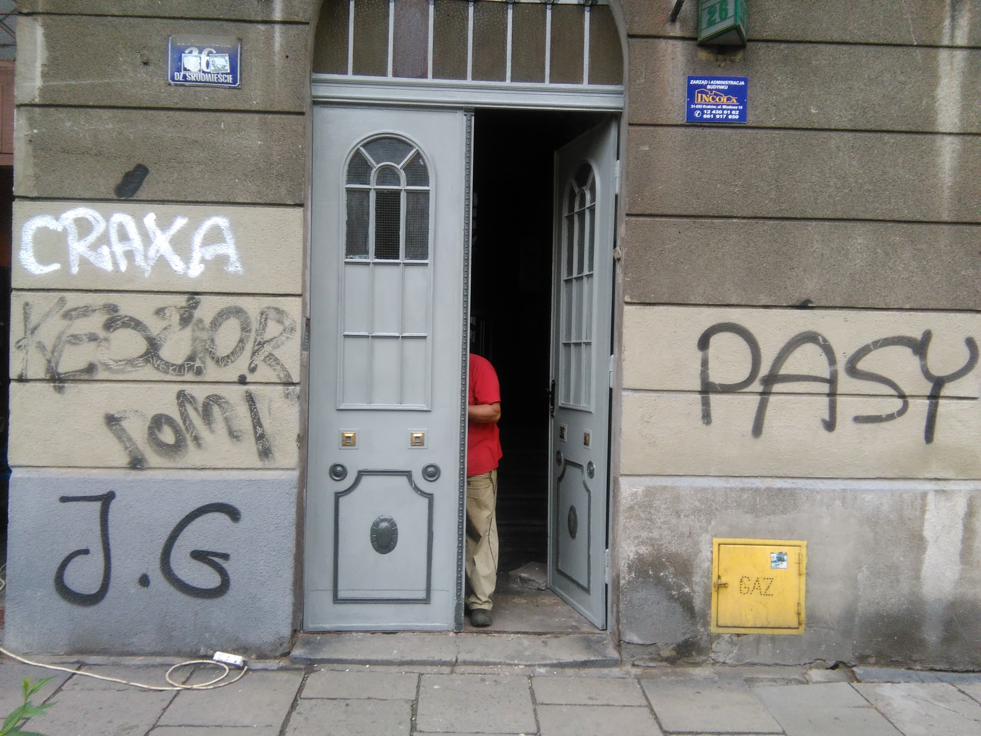 Zdjęcie przed zamalowaniem