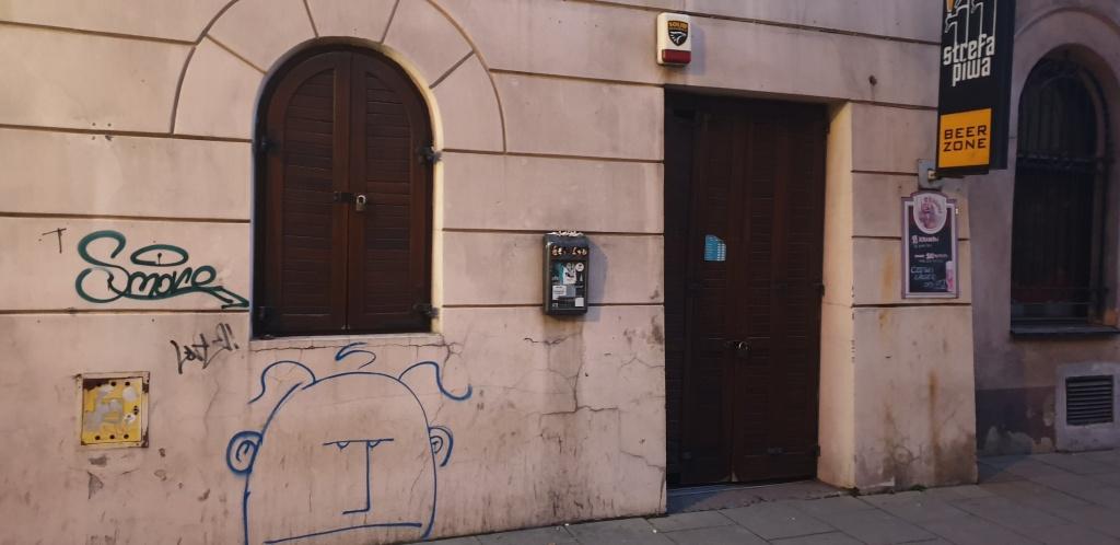 Zdjęcie przed zamalowaniem