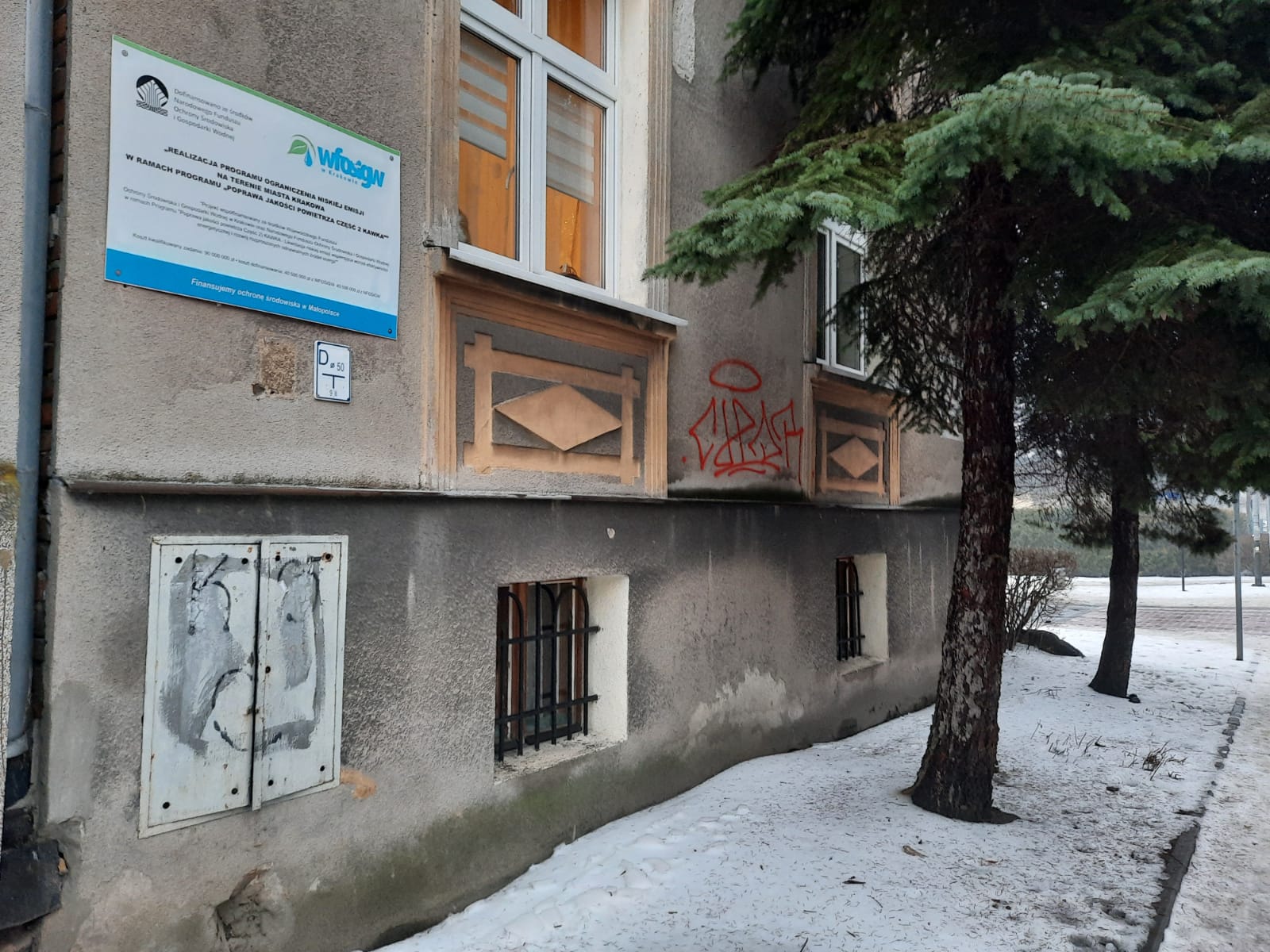 Zdjęcie przed zamalowaniem