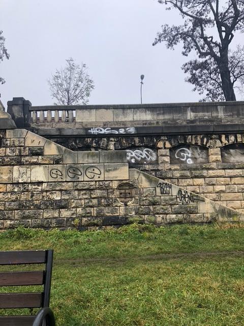 Zdjęcie przed zamalowaniem