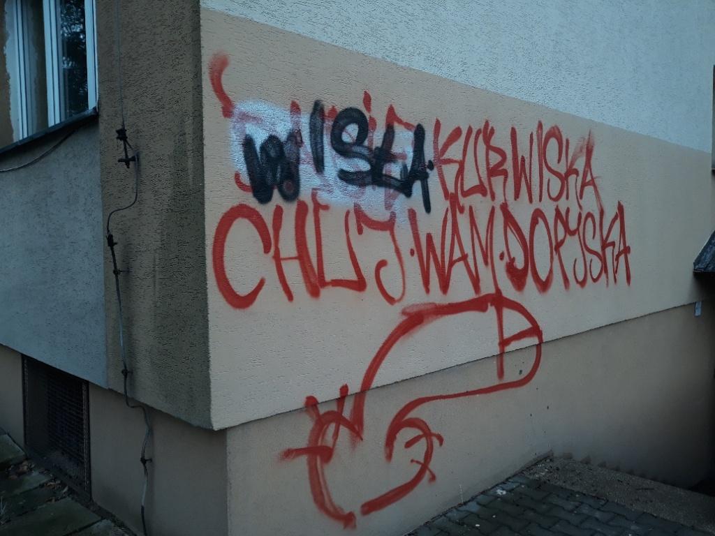 Zdjęcie przed zamalowaniem