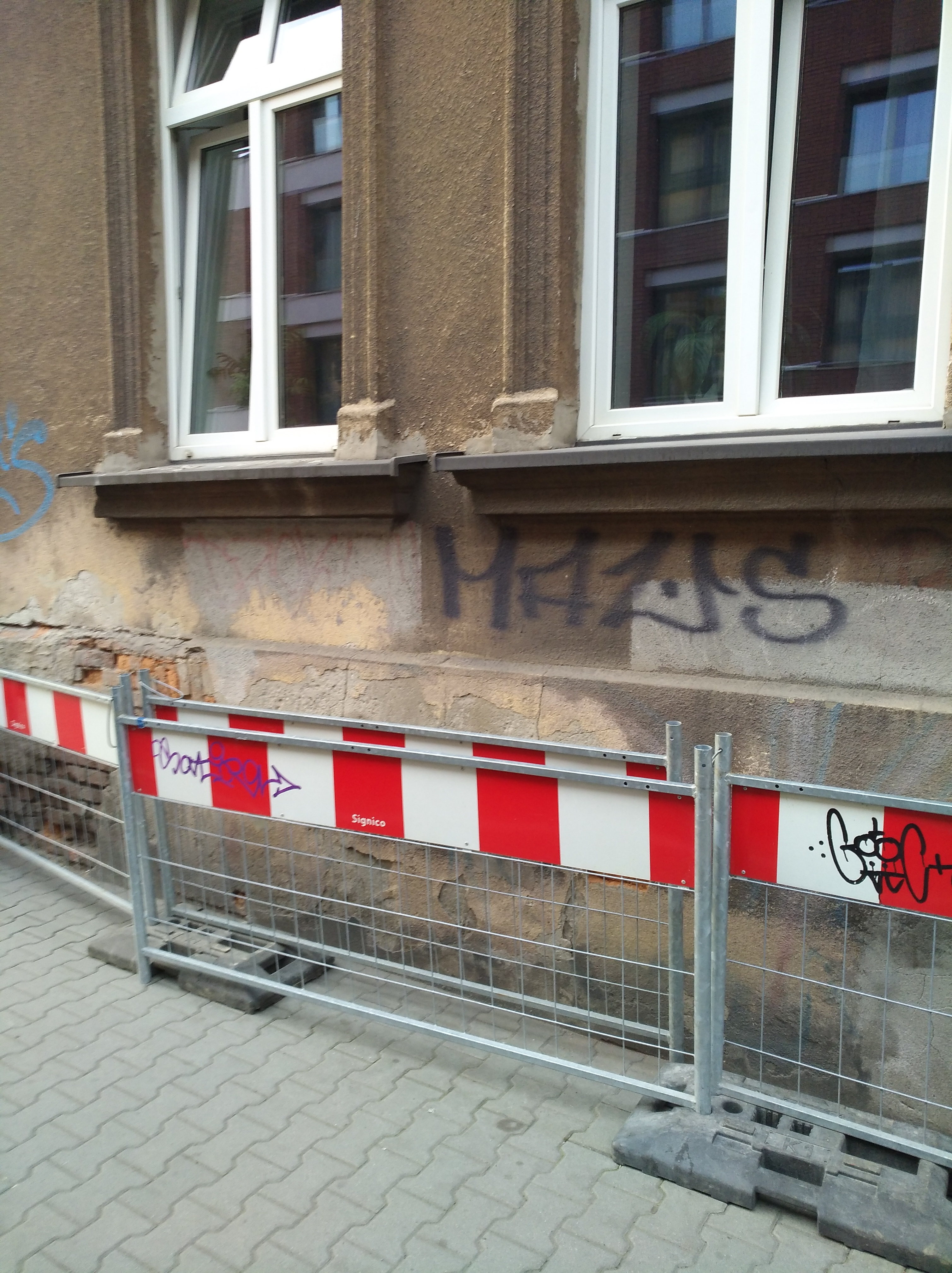 Zdjęcie przed zamalowaniem