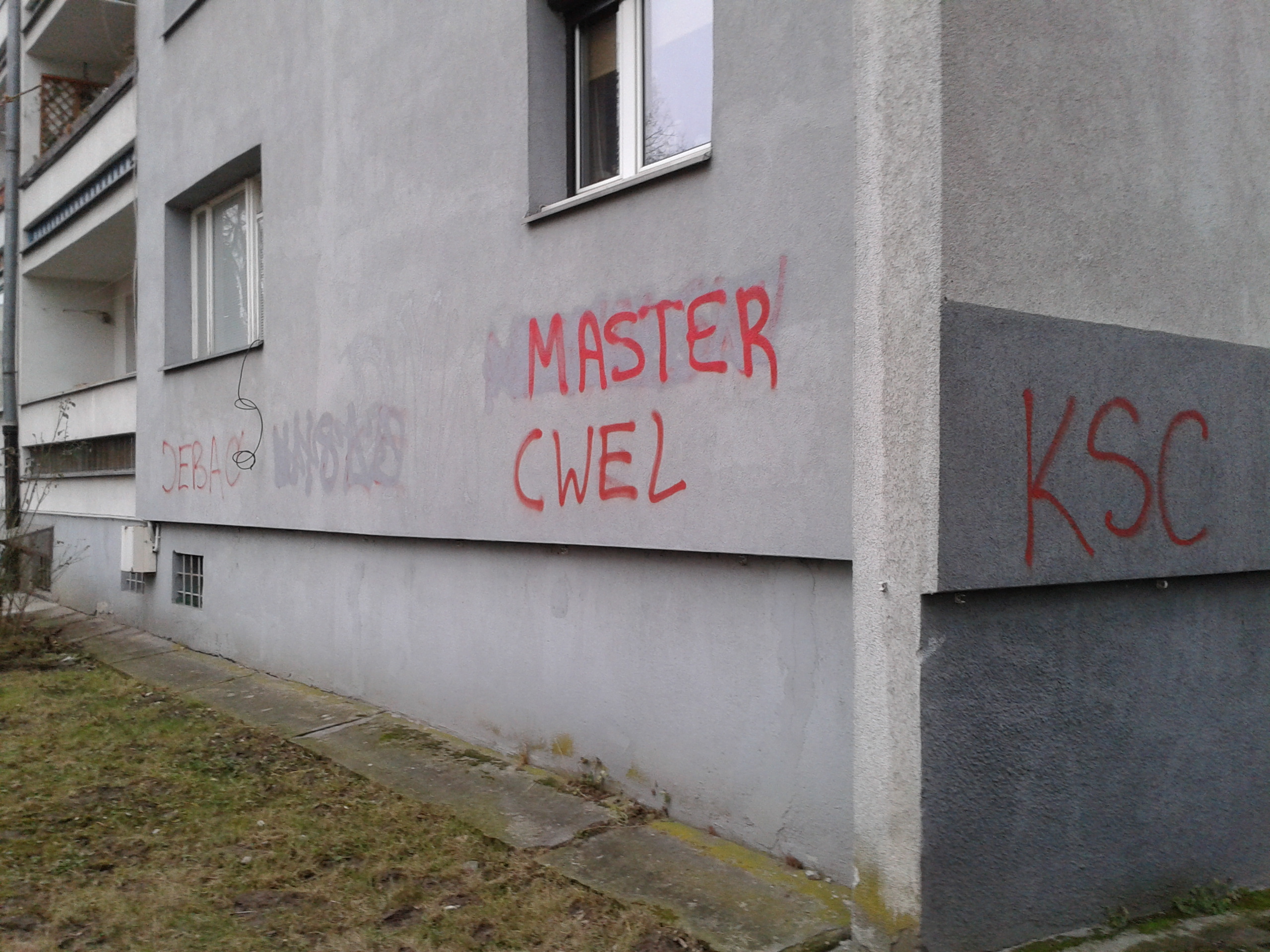 Zdjęcie przed zamalowaniem