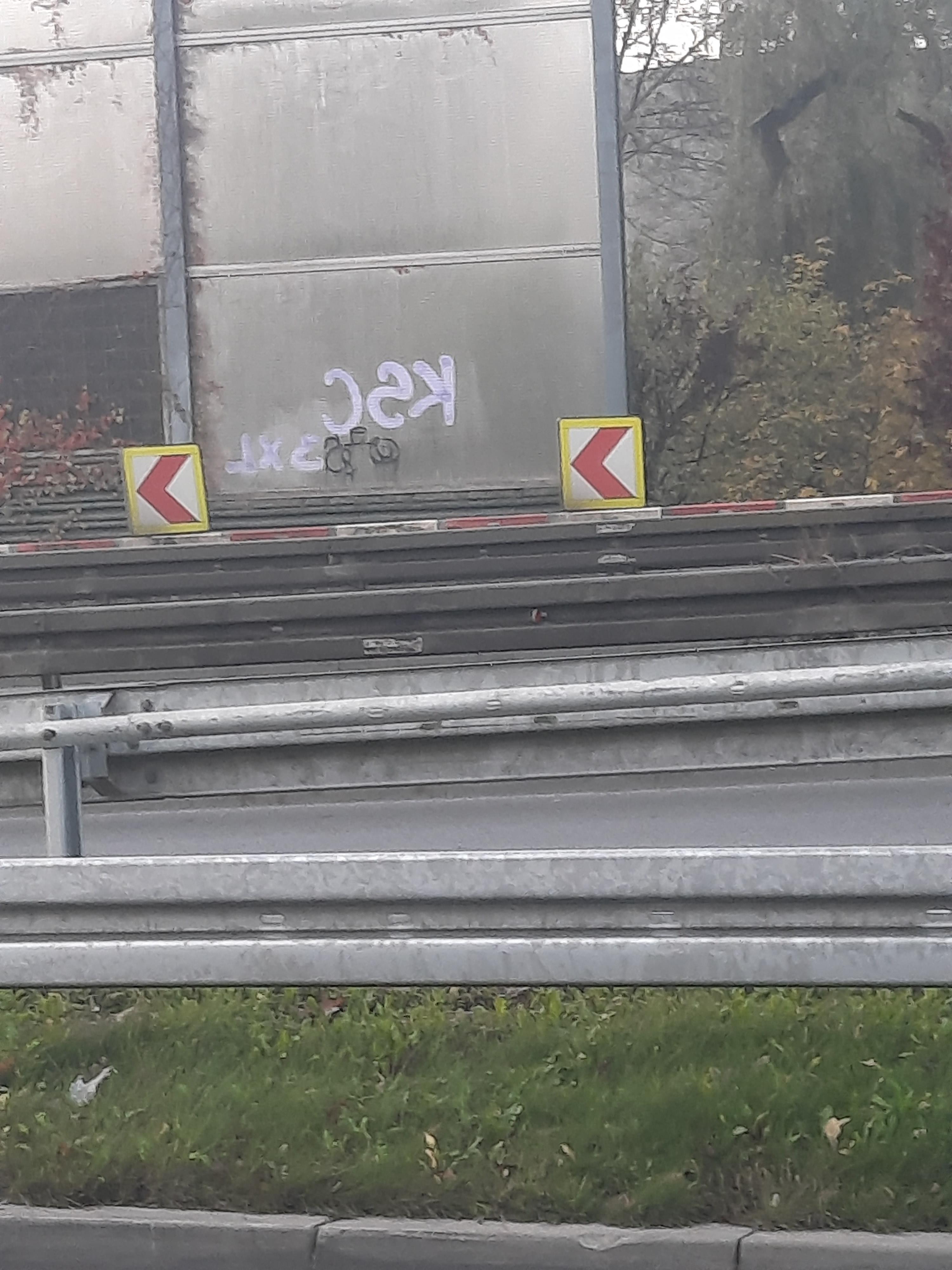 Zdjęcie przed zamalowaniem