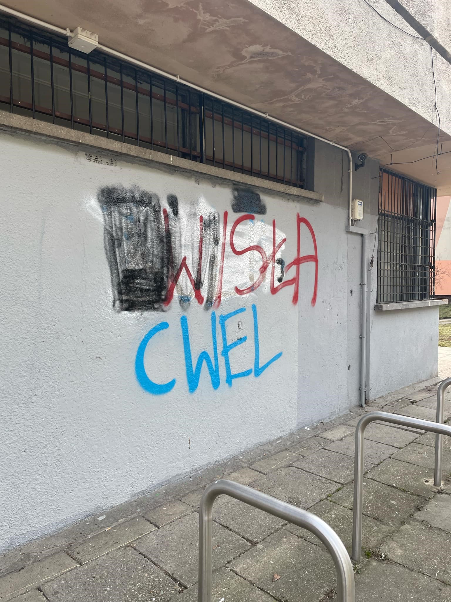 Zdjęcie przed zamalowaniem
