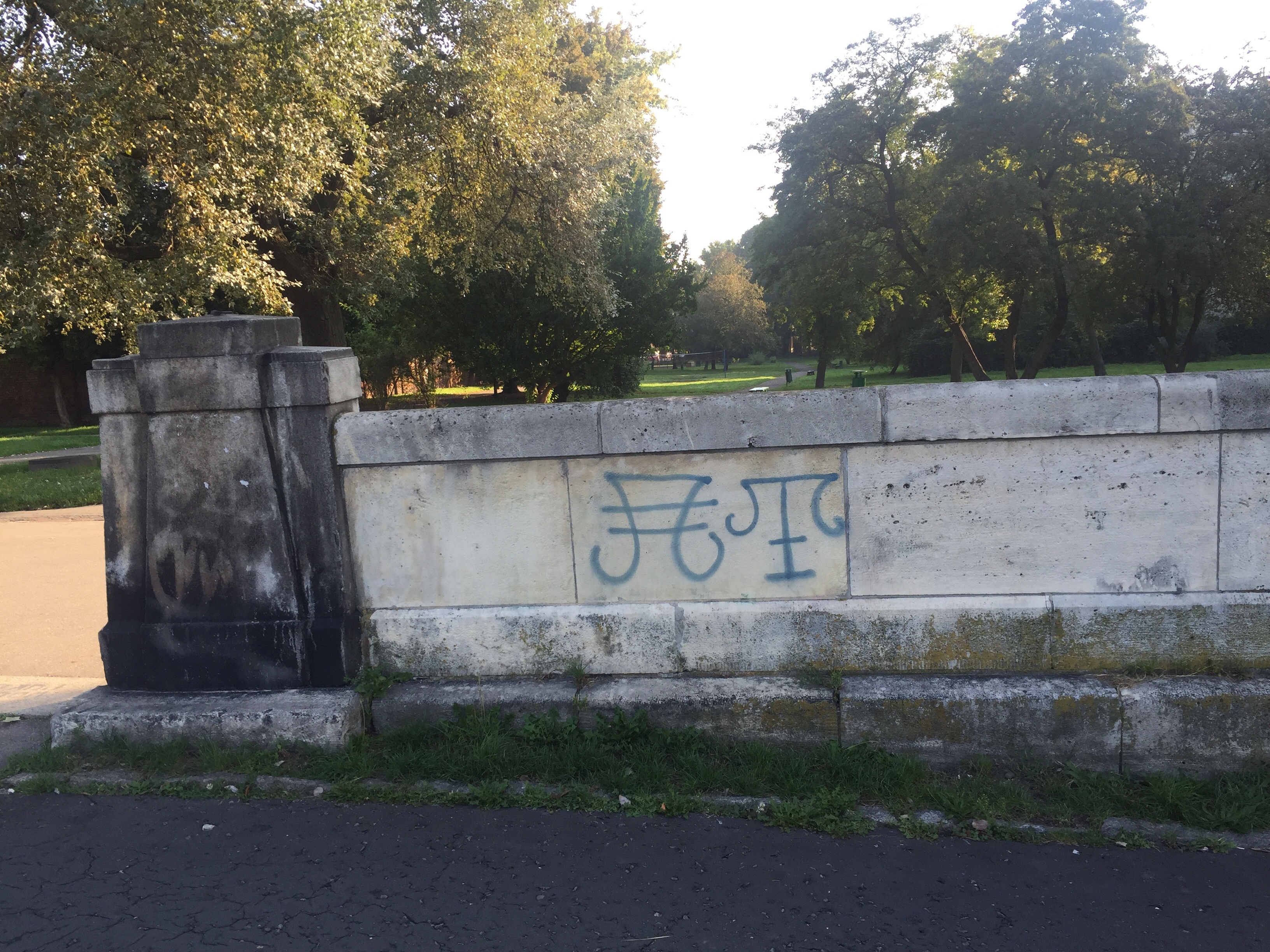 Zdjęcie przed zamalowaniem