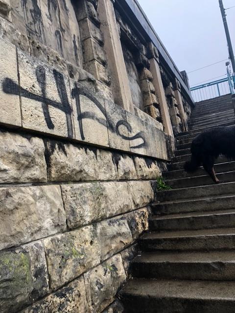 Zdjęcie przed zamalowaniem