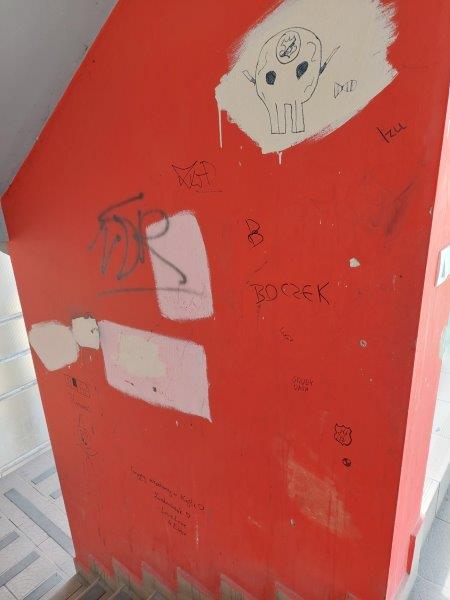 Zdjęcie przed zamalowaniem