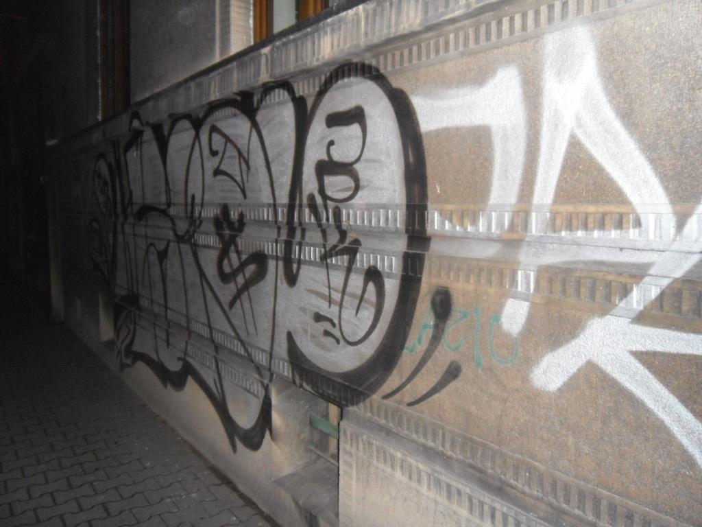 Zdjęcie przed zamalowaniem