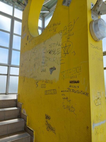 Zdjęcie przed zamalowaniem