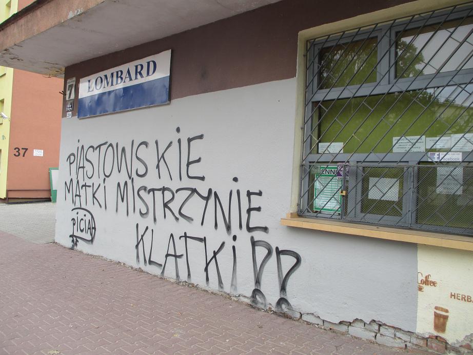 Zdjęcie przed zamalowaniem