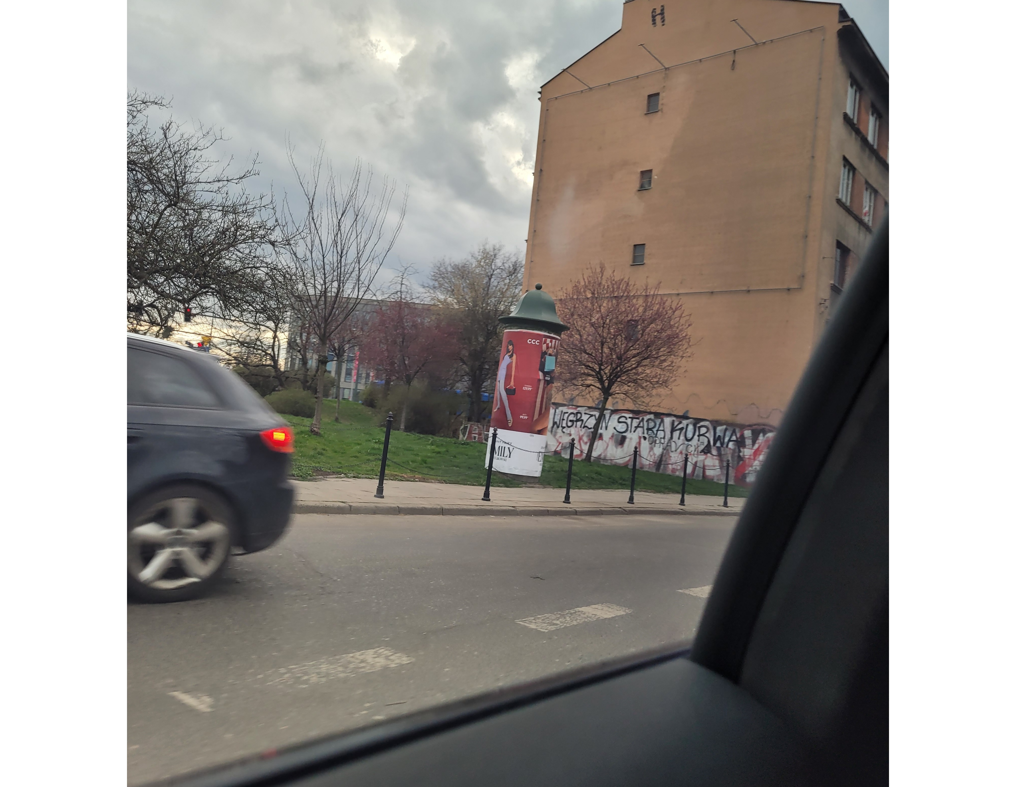 Zdjęcie przed zamalowaniem