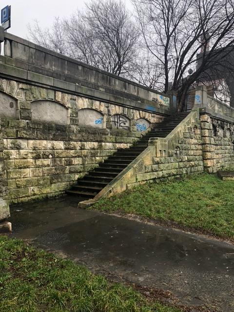 Zdjęcie przed zamalowaniem