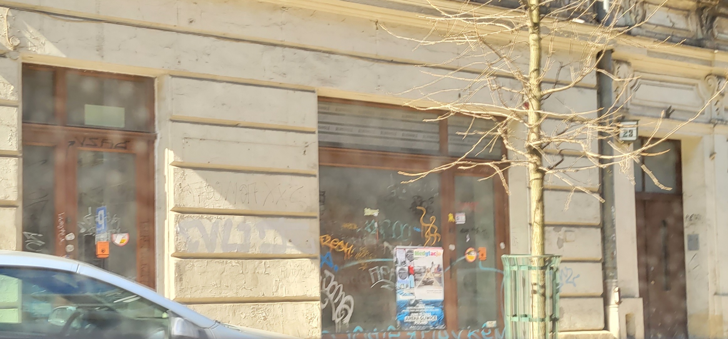 Zdjęcie przed zamalowaniem